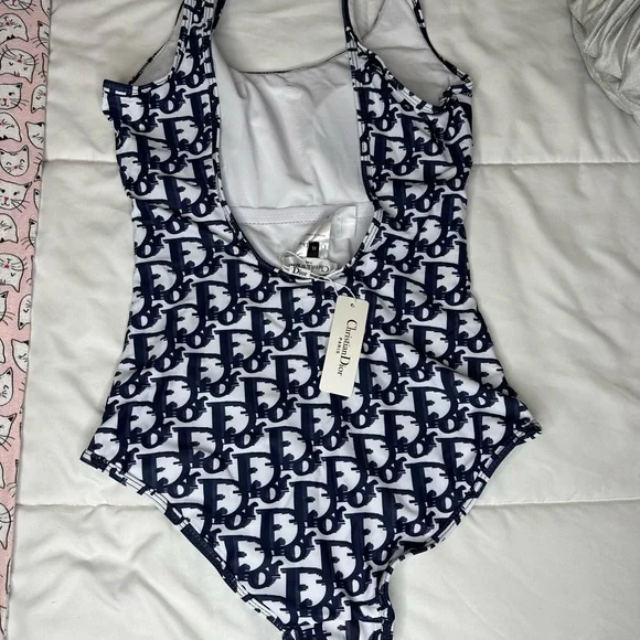 Signature One-Piece Swimsuit Navy and white monogram size XL - Picture 11 of 11